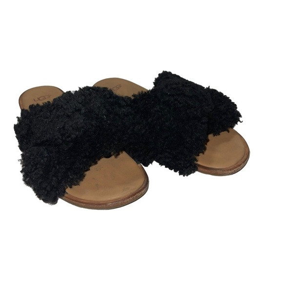 UGG Fuzzy  Faux Shearling  Woman Slippers Size 8 - Picture 1 of 8